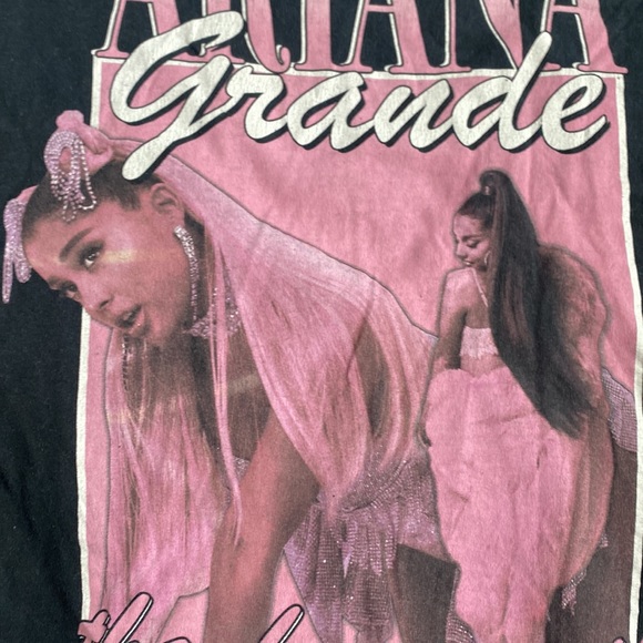 Ariana Grande thank you next sweetener world tour 2019 concert tee - Picture 3 of 10